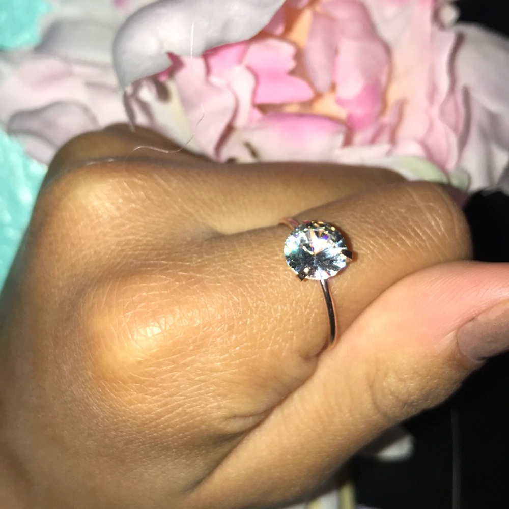 Ring - Picture 2 of 8
